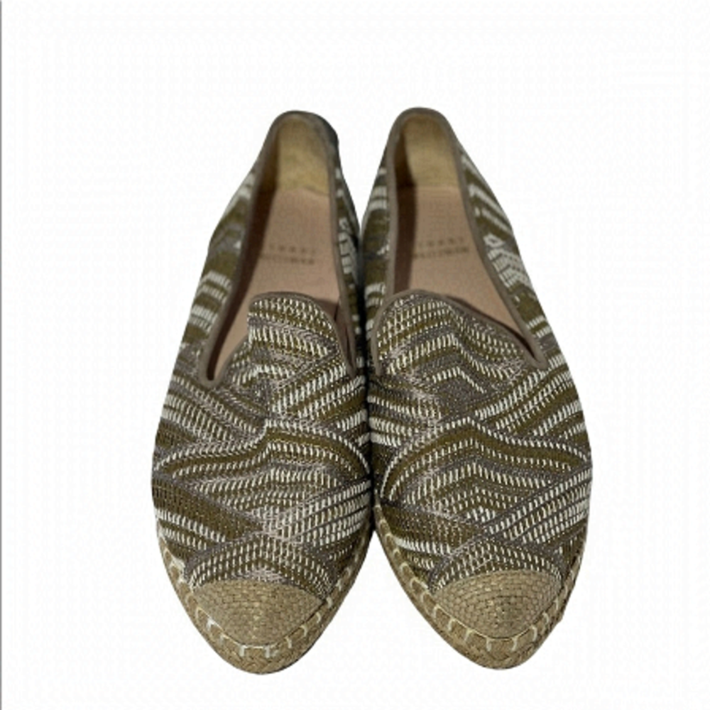 Stuart Weitzman Catalan Gold Woven Espadrilles Pointy Toe Loafers